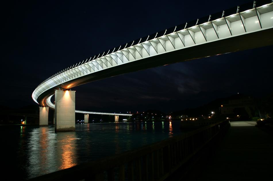 ハイヤ大橋