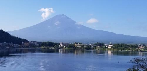 河口湖からの富士山①